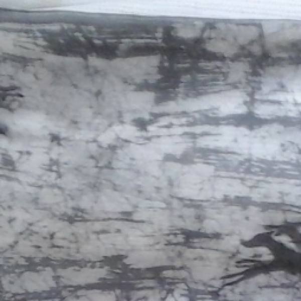 Hurtade heategevuse Jõuluoktsionile tehtud sall 1